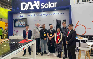 قامت DAH Solar بإطلاق SolarUnit وإعادة تقديم الوحدة الكهروضوئية كاملة الشاشة في معرض الكهروضوئية الألماني